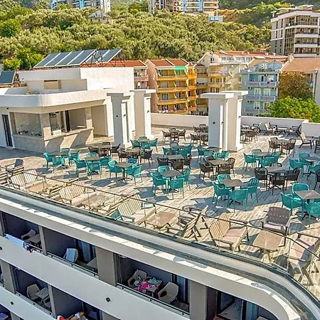 Hotel Montenegrina & 4*