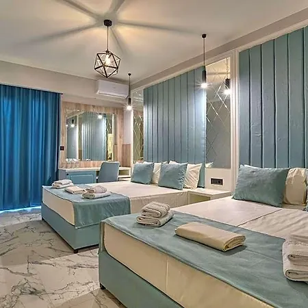 Montenegrina & Hotel 4*