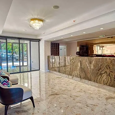 Montenegrina & Hotel 4*